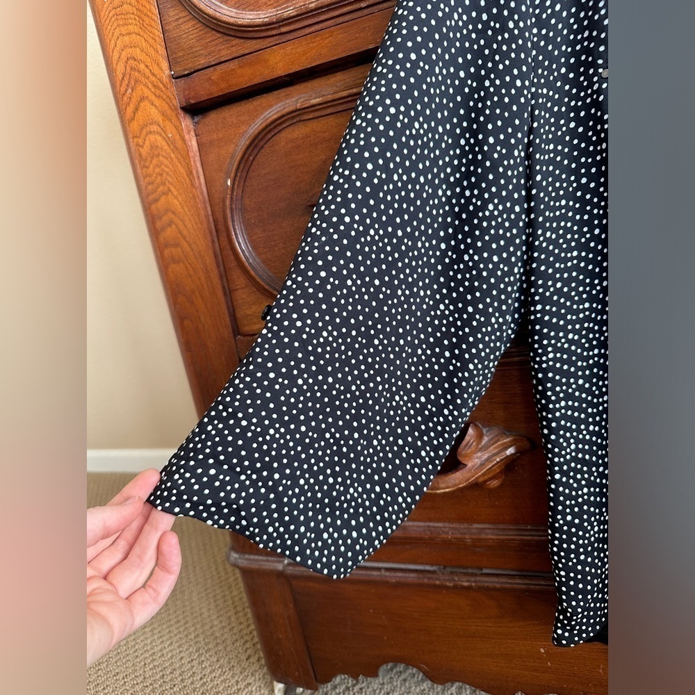Chico’s polka dot 3/4 sleeve top with tie - Picture 6 of 9